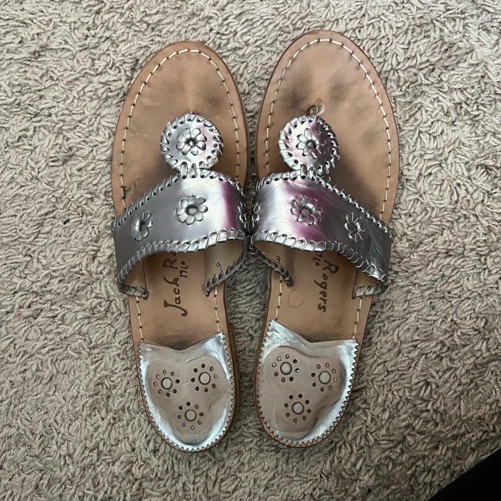 Jack Roger sandals! 🩶